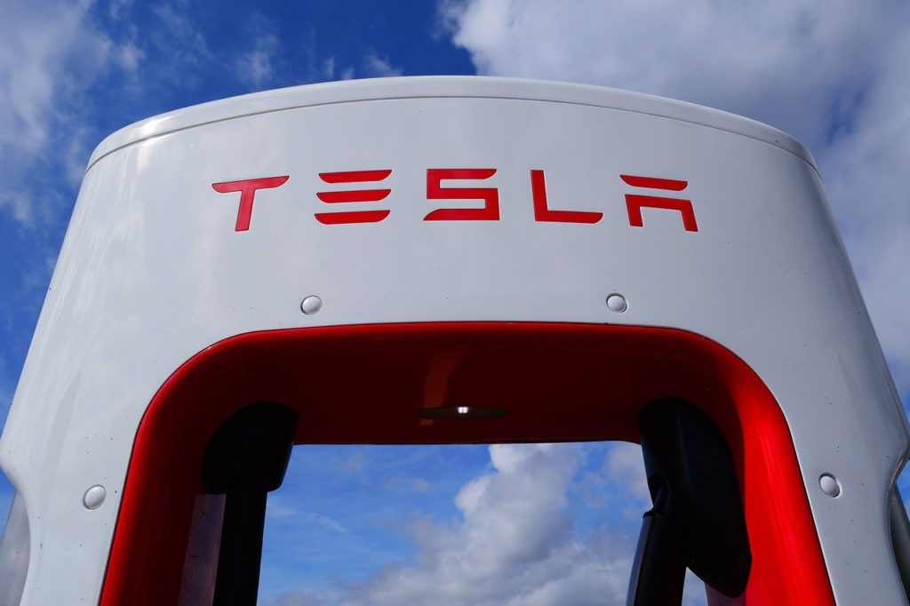 Tesla lance des services de restauration