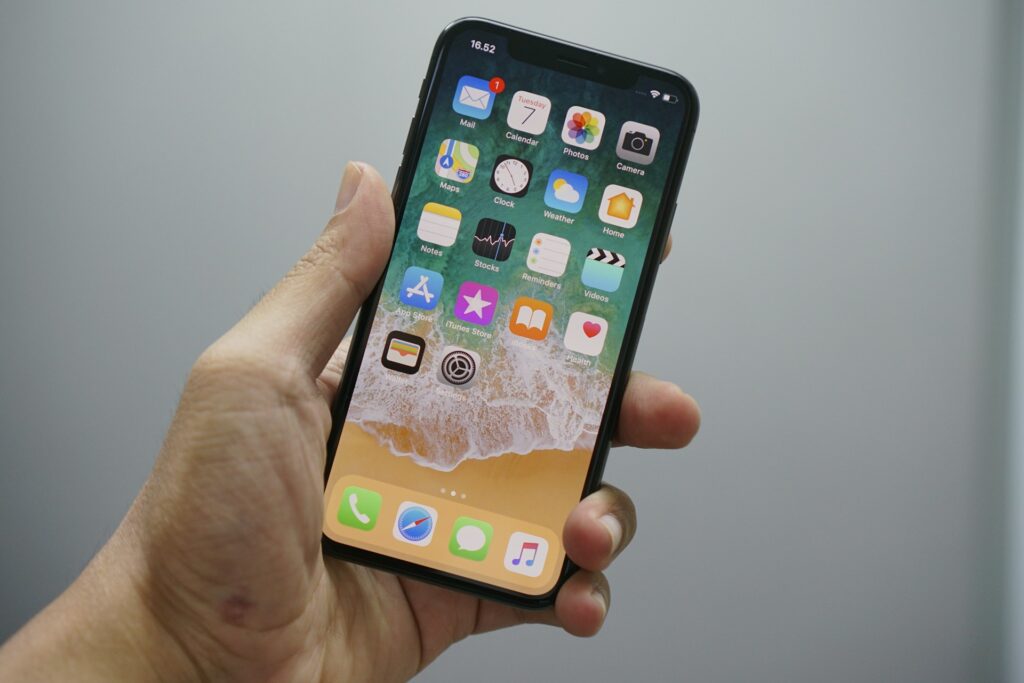 iPhone vous écoute