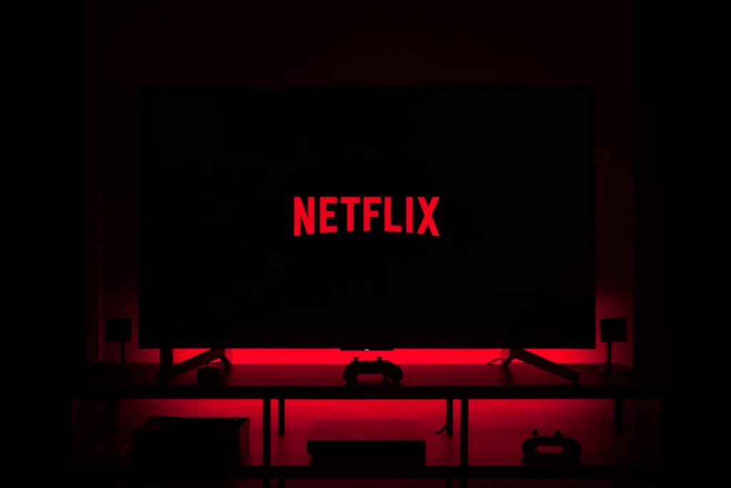 Choisir une série Netflix selon son mood : guide complet 2026