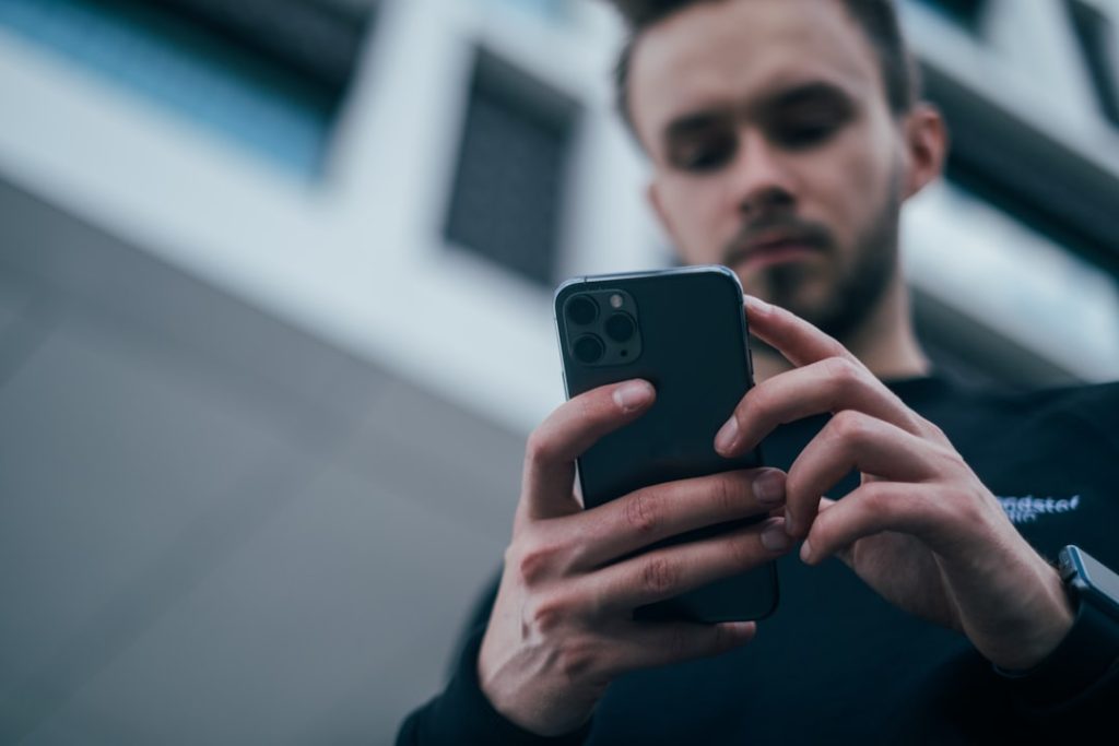 Smartphones à moins de 200€ testés par usage en 2026